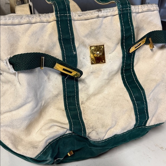 THE BOAT-YARD | a boat & tote story in VINTAGE FOREST GREEN - Picture 3 of 16